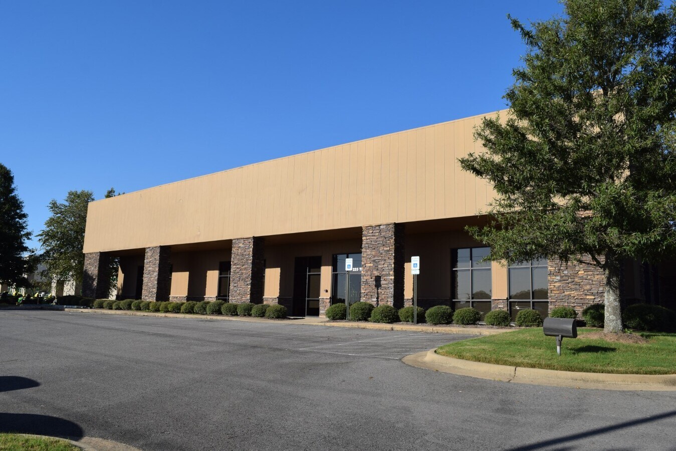 225 Tilk Rd, Conway, AR 72032 Office for Lease