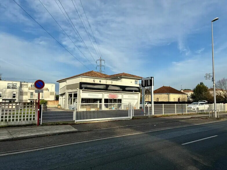 Retail in Pessac for sale - Building Photo - Image 2 of 13