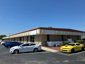 More details for 2225 E Edgewood Dr, Lakeland, FL - Office for Lease