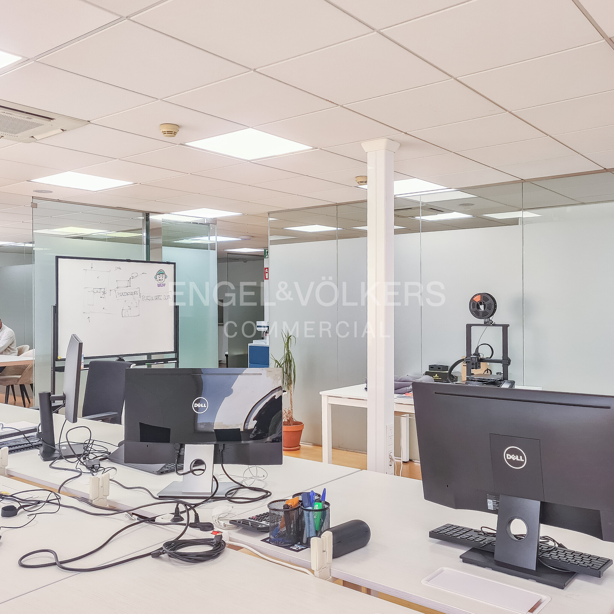 Office in Barcelona, Barcelona for lease Interior Photo- Image 1 of 37