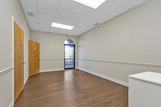 2484 Caring Way, Port Charlotte, FL for lease Lobby- Image 2 of 32
