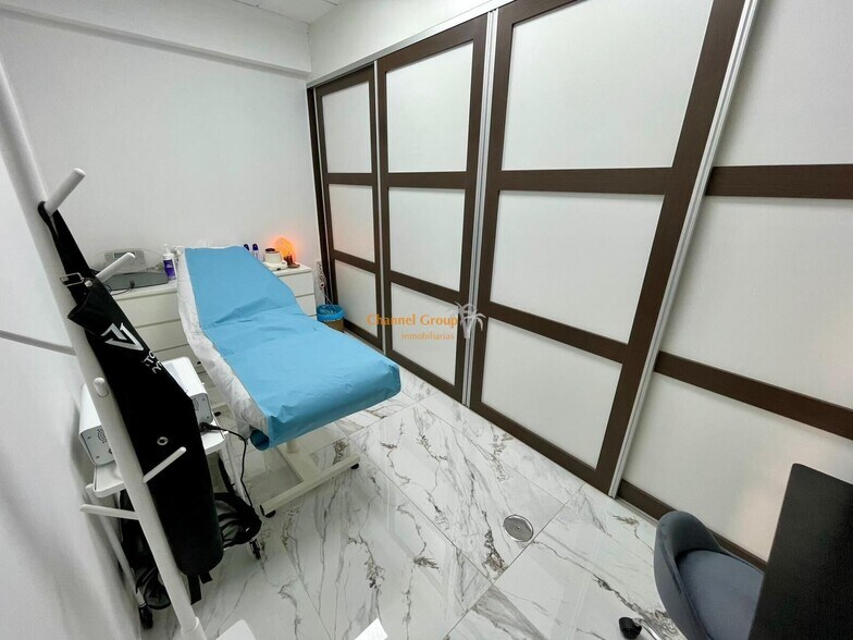 Avenida de las Cortes de Aragón, 5, Quinto, Zaragoza for lease - Building Photo - Image 3 of 8