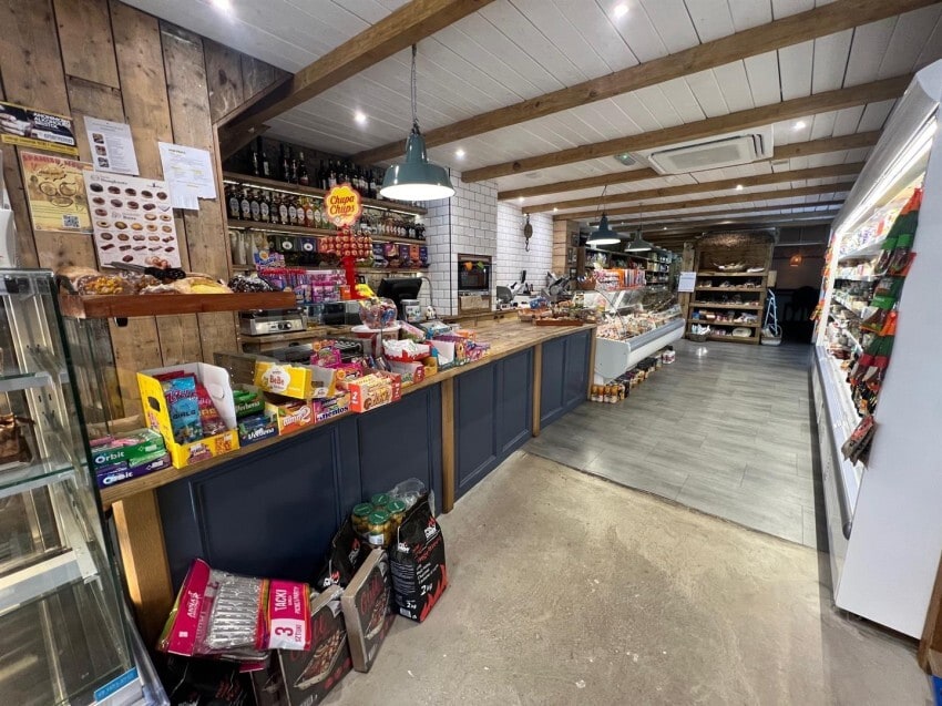 64 Bedminster Para, Bristol for sale Interior Photo- Image 1 of 1