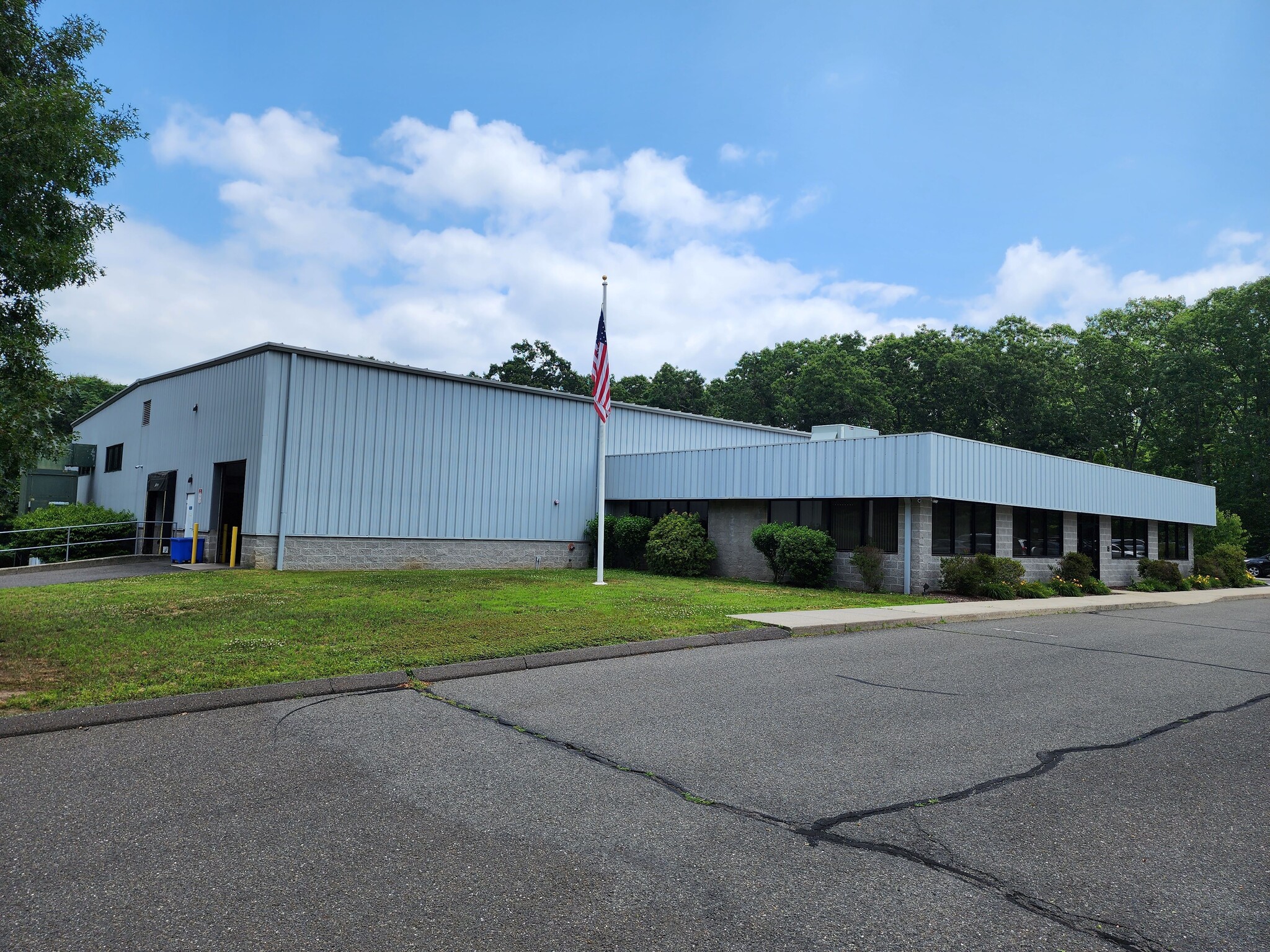 110 Willenbrock Rd, Oxford, CT for sale Primary Photo- Image 1 of 1