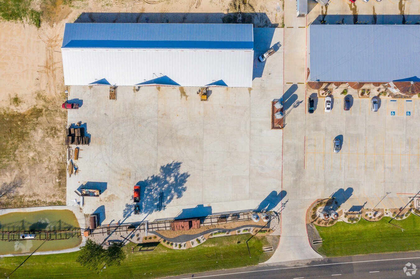 10445 Eastex Freeway, Beaumont, TX 77708 The Silos