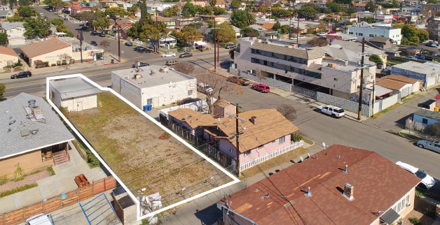 5834 York St Blvd, Los Angeles, CA for sale - Primary Photo - Image 2 of 6