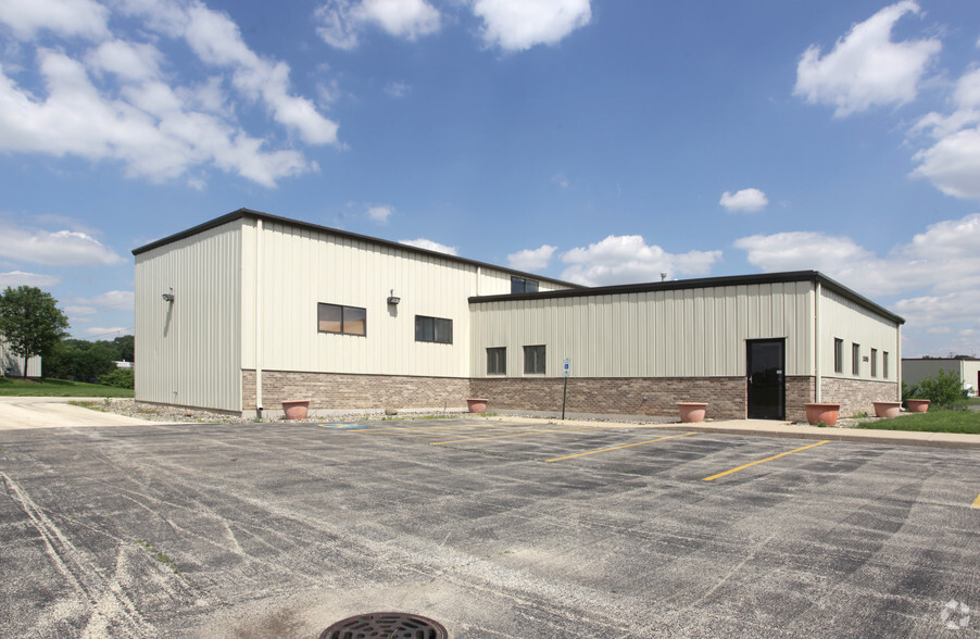 24115 Municipal Dr, Channahon, IL for lease - Primary Photo - Image 1 of 2