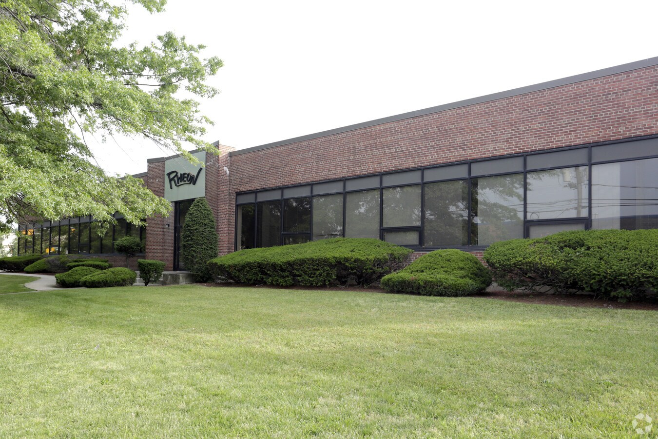 375 North St, Teterboro, NJ 07608