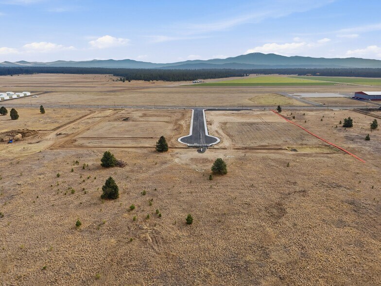 1401-1481 N Cedar Rd, Deer Park, WA for sale - Building Photo - Image 2 of 10