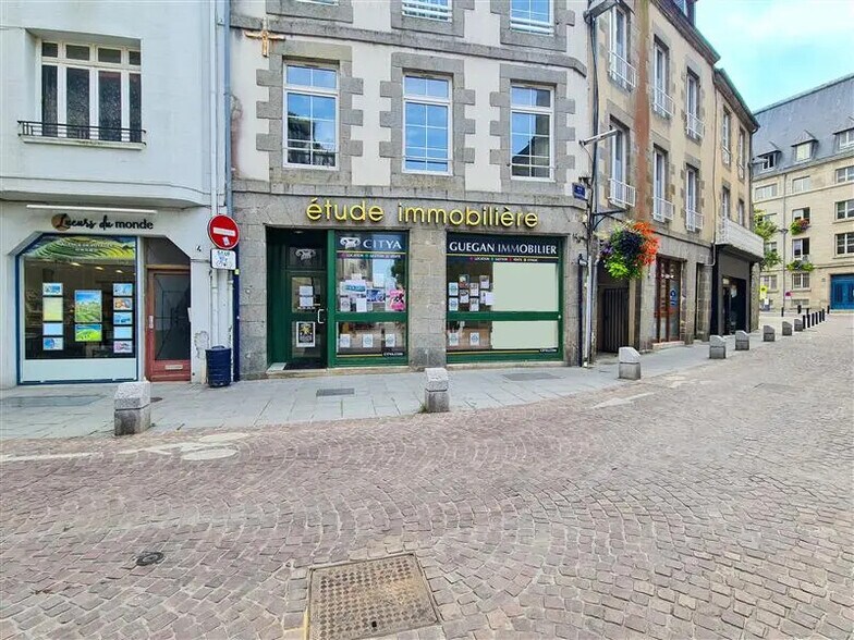 Retail in Saint-Brieuc for lease - Building Photo - Image 1 of 10
