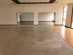 2650 SW Wilshire Blvd, Burleson, TX for lease Building Photo- Image 2 of 7