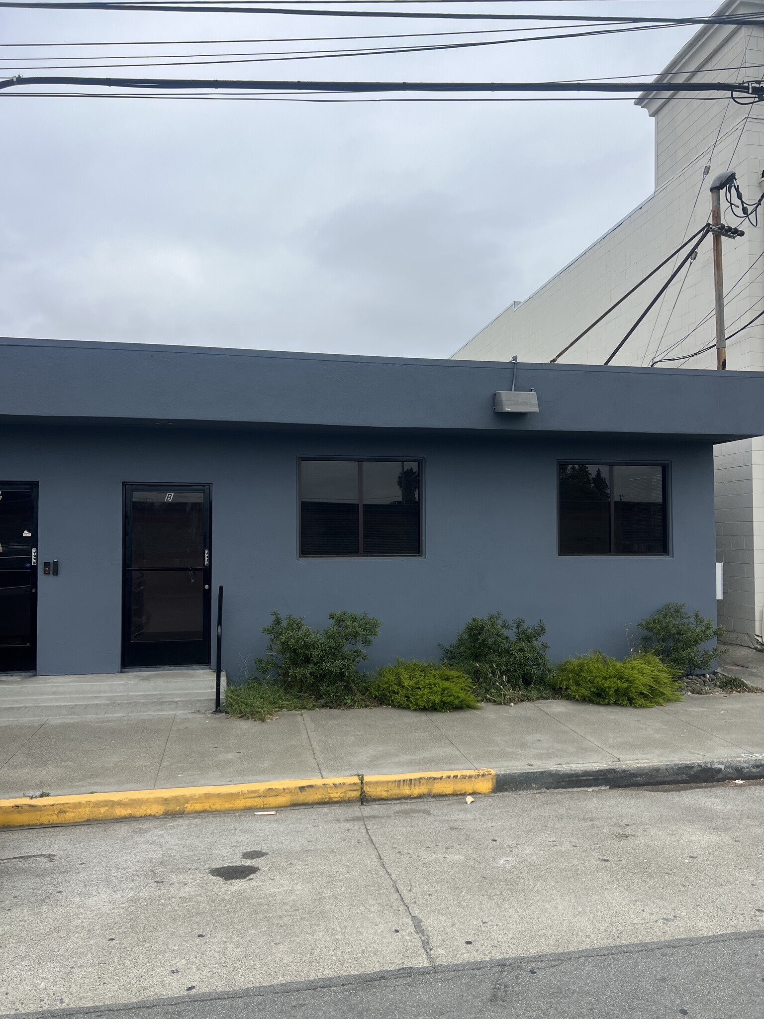 936-938 S Amphlett Blvd, San Mateo, CA for lease Interior Photo- Image 1 of 7