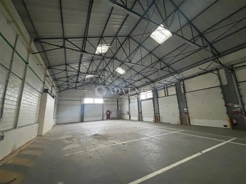 Flex in Bonneuil-sur-Marne for lease - Interior Photo - Image 3 of 6