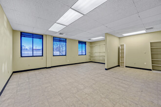 30 S Ocean Ave, Freeport, NY for lease Interior Photo- Image 1 of 10