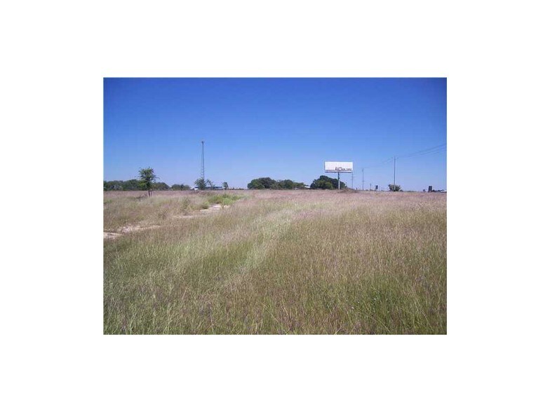 720 W Interstate 10, Seguin, TX for sale - Building Photo - Image 1 of 1