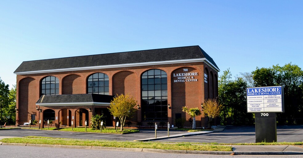 700 Independence Cir, Virginia Beach, VA for lease - Building Photo - Image 1 of 7