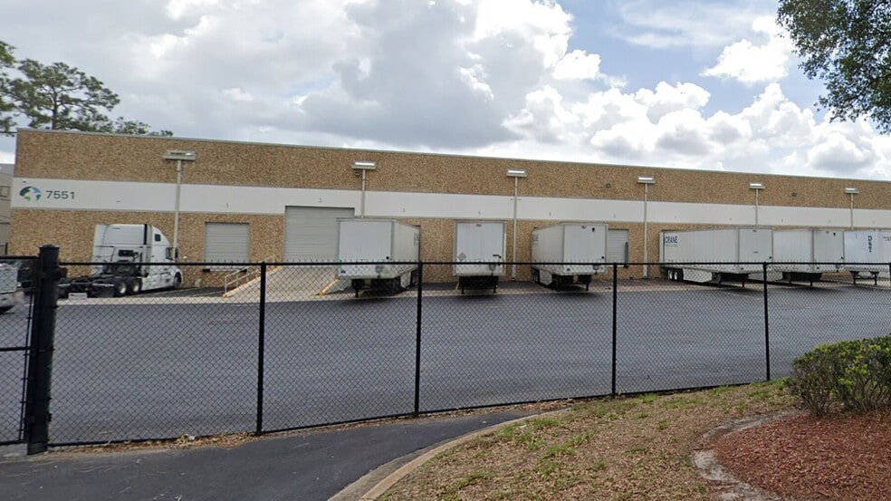 7524-7598 Currency Dr, Orlando, FL for lease - Building Photo - Image 2 of 10
