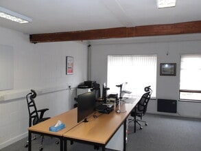 13-26 Swanns Rd, Cambridge for lease Interior Photo- Image 1 of 3