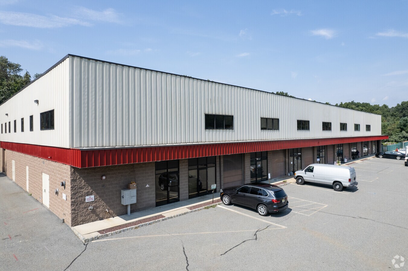 999 Willow Grove St, Hackettstown, NJ 07840