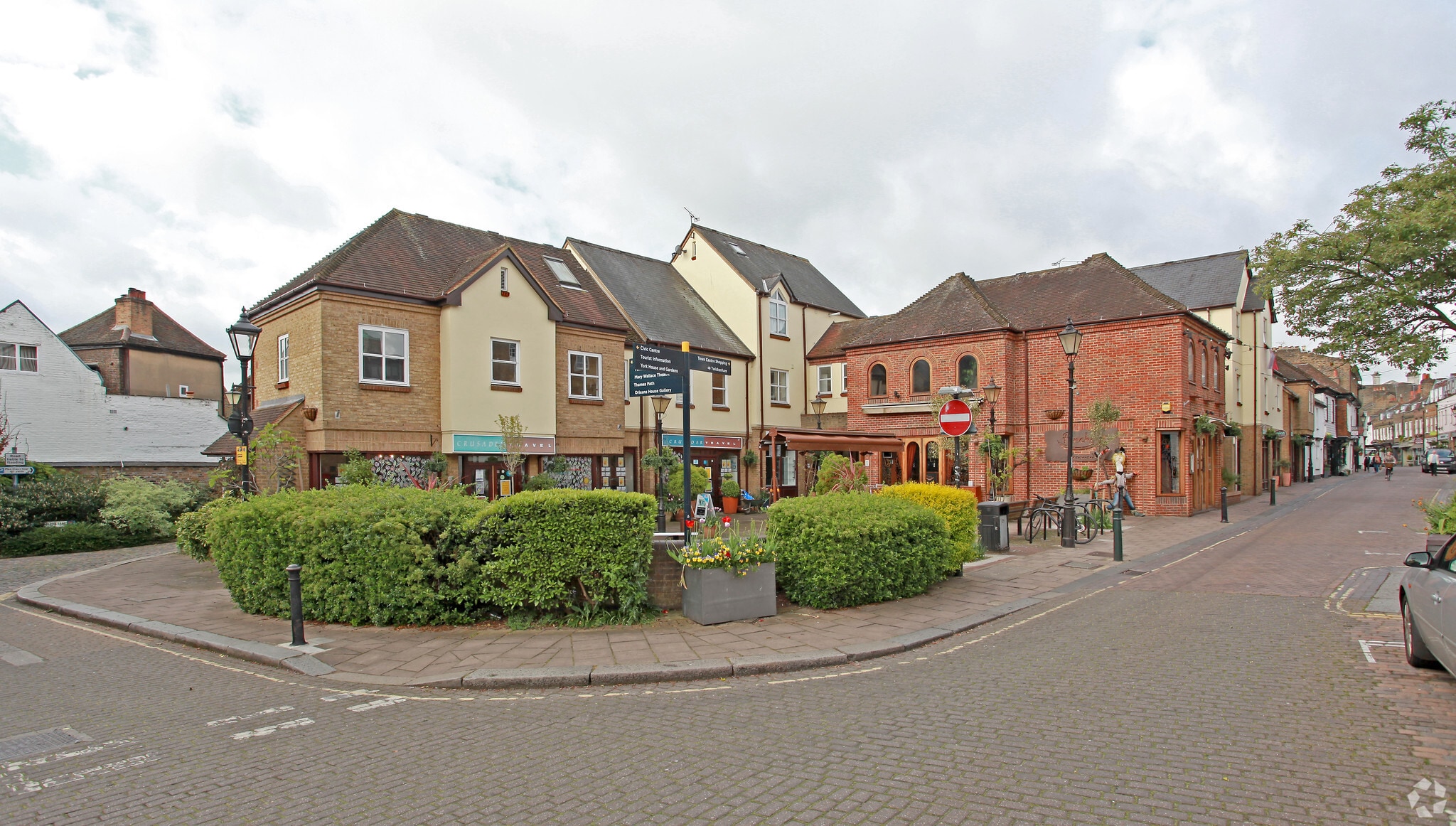 52-58 Church St, Twickenham for sale Primary Photo- Image 1 of 1