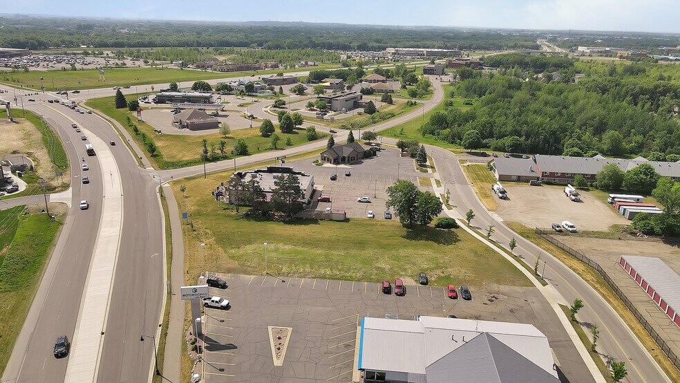 112 Evergreen Dr, Sartell, MN 56377