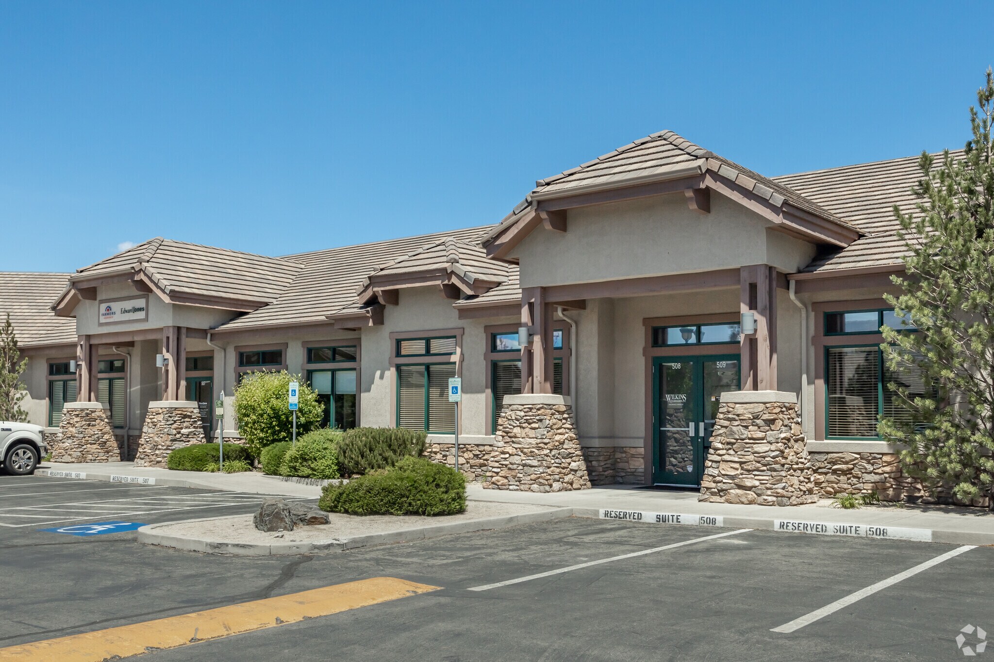 140 W Huffaker Ln, Reno, NV for sale Primary Photo- Image 1 of 1