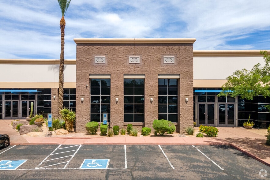 4675 E Cotton Center Blvd, Phoenix, AZ for lease - Building Photo - Image 2 of 5