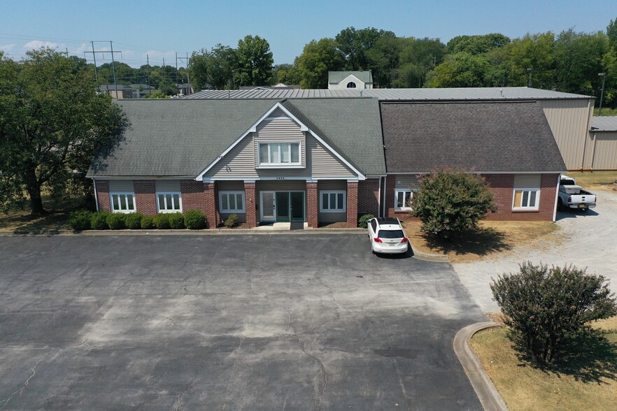 2820 15th Ave SW, Huntsville, AL for lease - Building Photo - Image 1 of 7