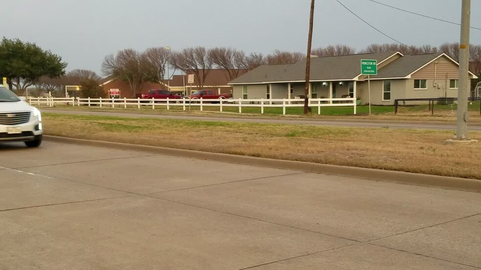 8510 Liberty Grove Rd, Rowlett, TX 75089