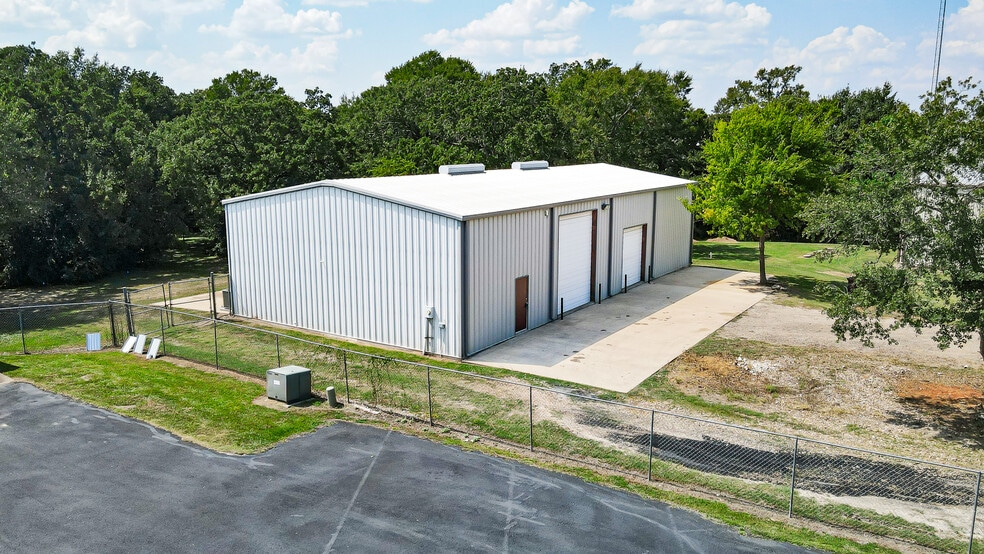 4323 Alexis Ct, College Station, TX for lease - Building Photo - Image 3 of 19