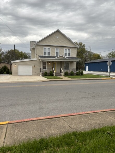 12175, 12185 & 12205 Lancaster Street Mi portfolio of 3 properties for sale on LoopNet.com - Primary Photo - Image 1 of 3