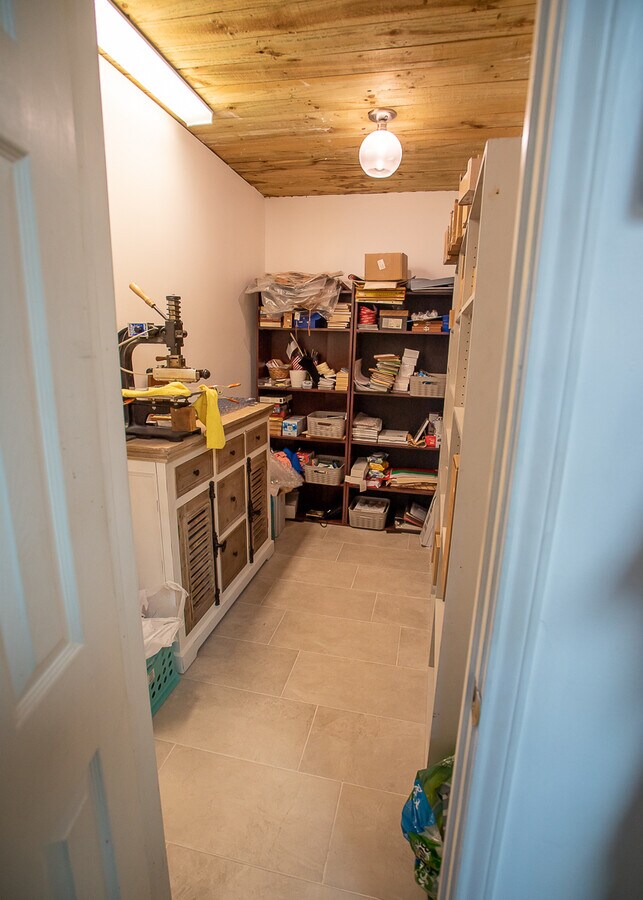 739 N General McMullen Dr, San Antonio, TX 78228