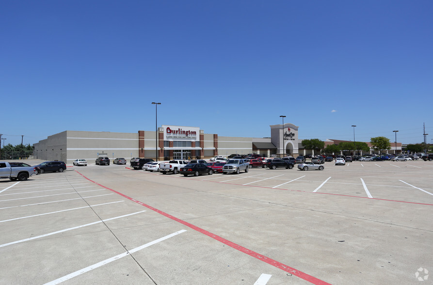 201-241 E Fm-1382, Cedar Hill, TX for lease - Building Photo - Image 2 of 11