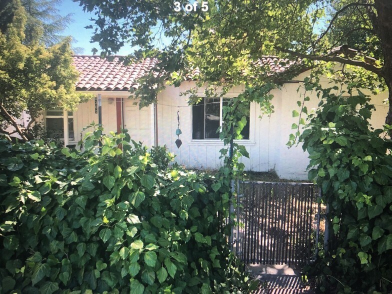 9 Page St, Cotati, CA 94931