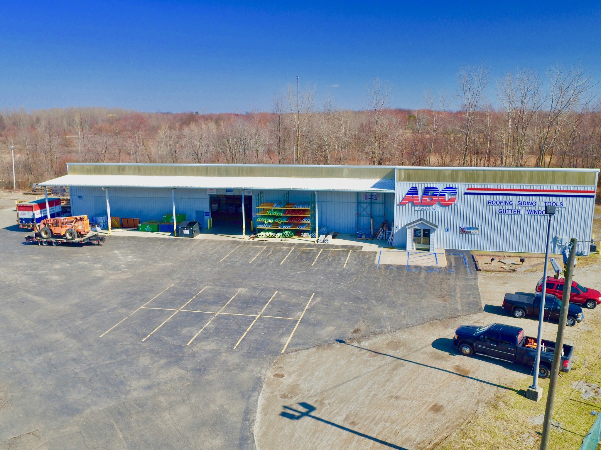 1875 Meadowbrook Rd, Benton Harbor, MI for sale Primary Photo- Image 1 of 1