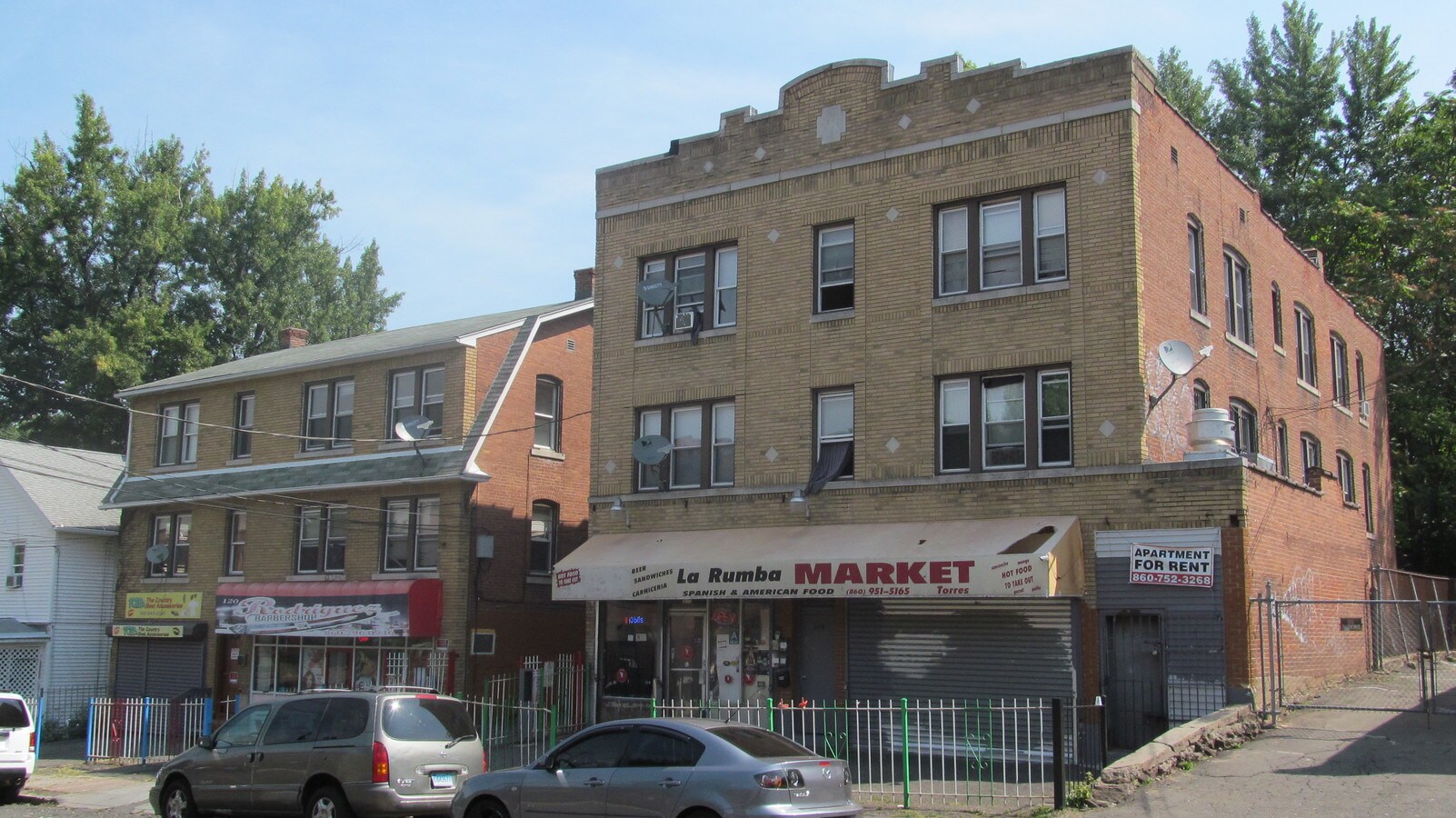 116120 Hillside Ave, Hartford, CT 06106