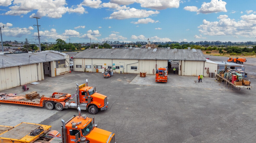 2301 Napa Vallejo Hwy, Napa, CA for lease - Building Photo - Image 2 of 79