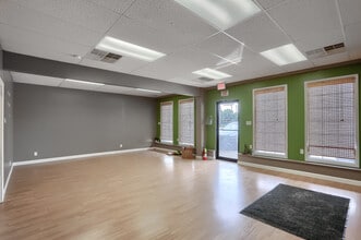 1429 New Butler Rd, New Castle, PA for lease Interior Photo- Image 1 of 7