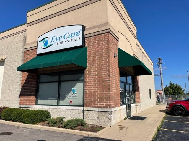 2002 W Main St, St Charles, IL for sale - Building Photo - Image 1 of 1