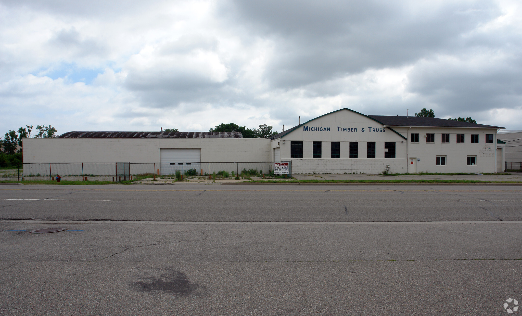 1258 Rochester Rd, Troy, MI for lease Building Photo- Image 1 of 9