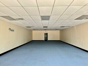 3719 N Fry Rd, Katy, TX for lease Interior Photo- Image 2 of 4