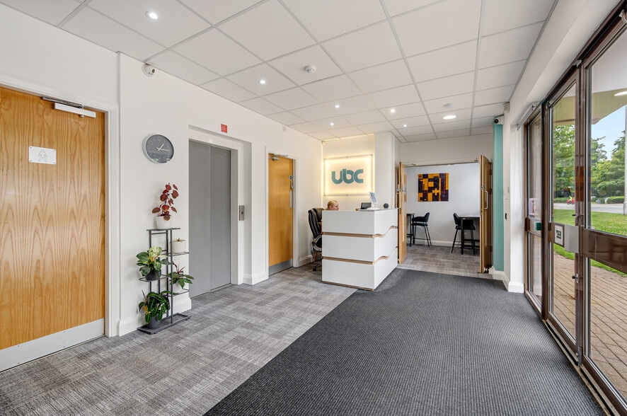 1 Thursby Rd, Wirral for lease - Interior Photo - Image 3 of 23