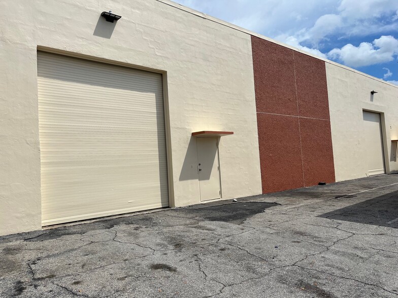 1307 Hill Ave, Mangonia Park, FL for lease - Building Photo - Image 2 of 2