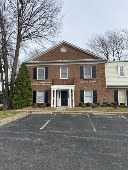 9900B Shelbyville Rd, Louisville, KY for sale - Building Photo - Image 1 of 1