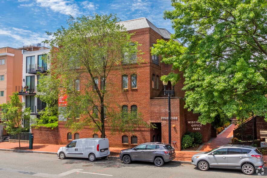 2150-2168 Wisconsin Ave NW, Washington, DC for lease - Primary Photo - Image 1 of 22