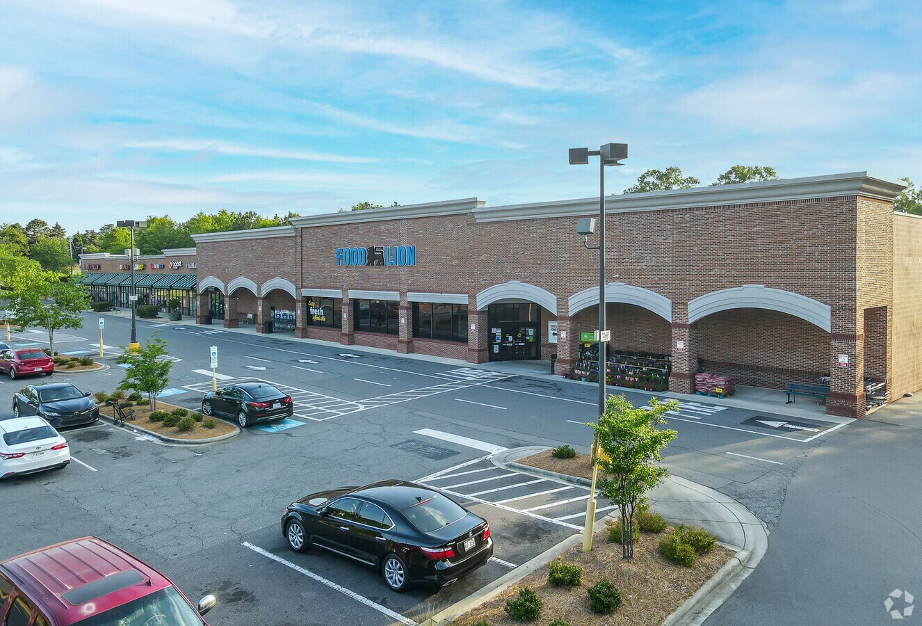 9548 Mt Holly Huntersville Rd, Charlotte, NC 28216