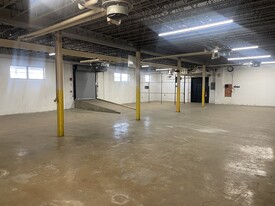 Large Warehouse with Covered Docks Available - Warehouse