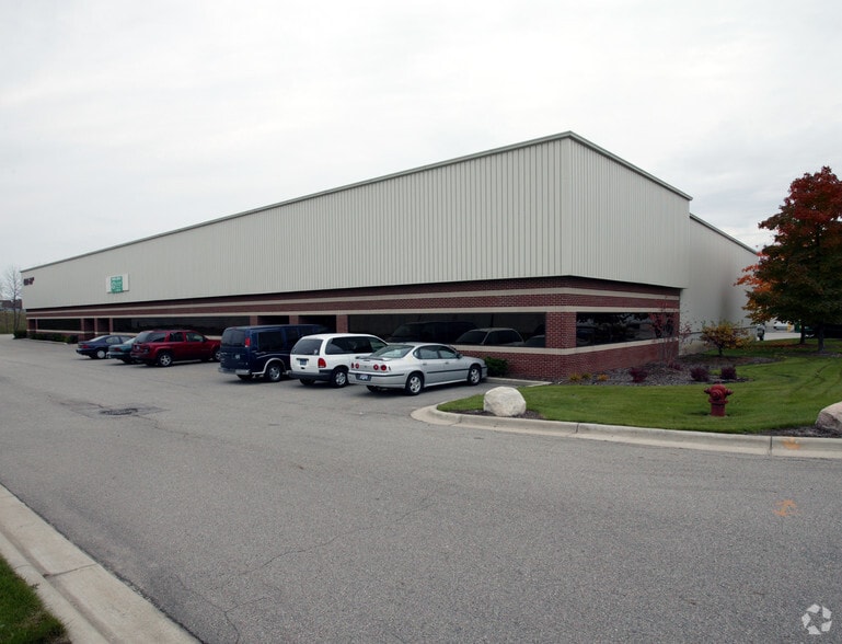 400 76th St SW, Byron Center, MI for sale - Primary Photo - Image 1 of 1