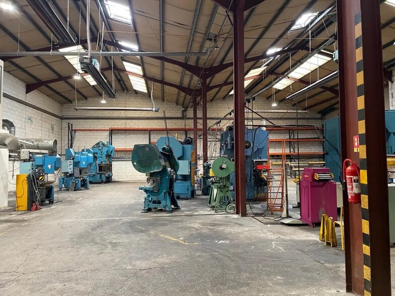 Flex in Vaujours for sale - Interior Photo - Image 3 of 13