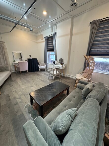 811 W 2nd Ave, Spokane, WA for sale - Interior Photo - Image 3 of 13